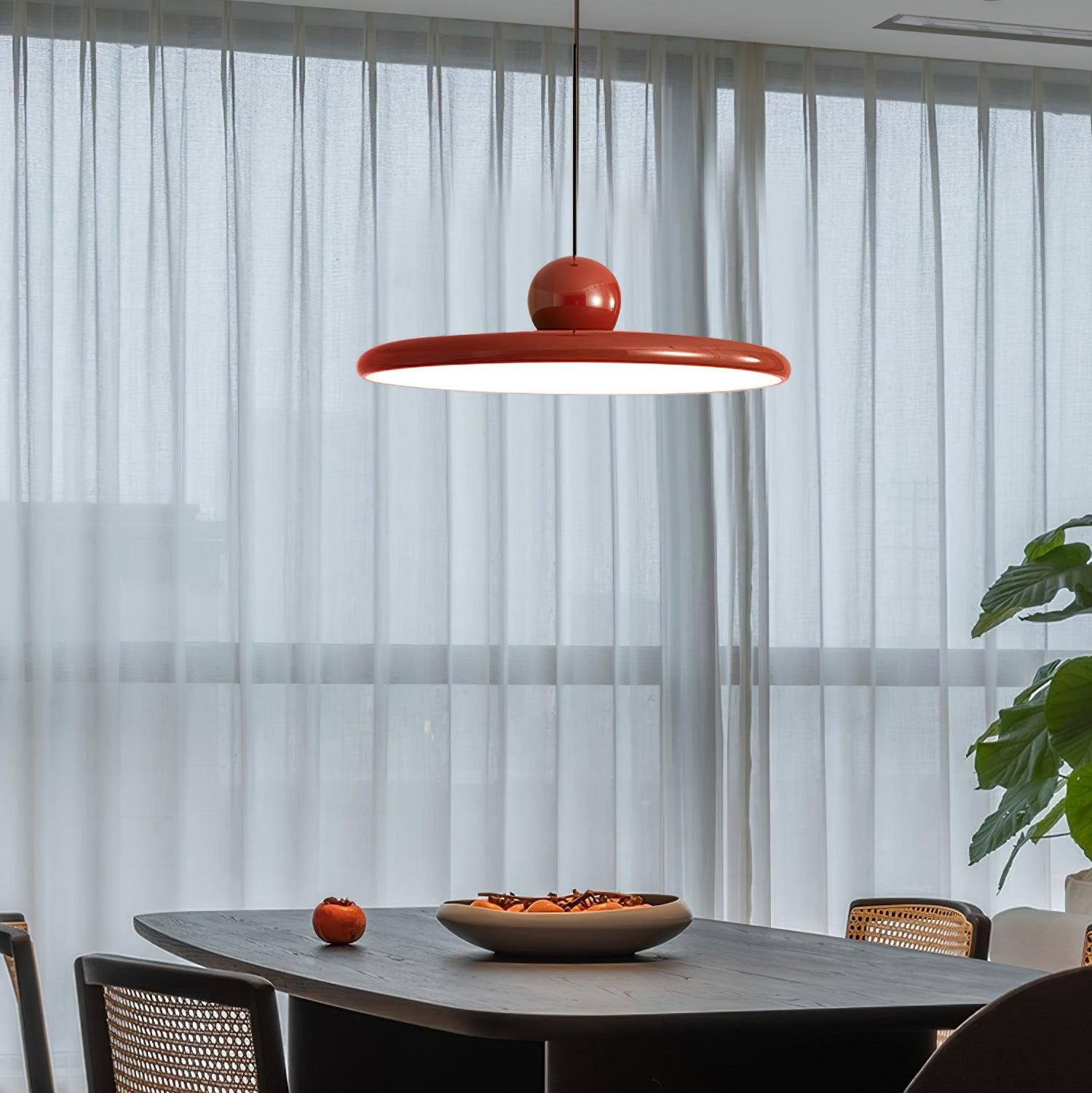 Glas Pendelleuchte im Bauhaus Stil