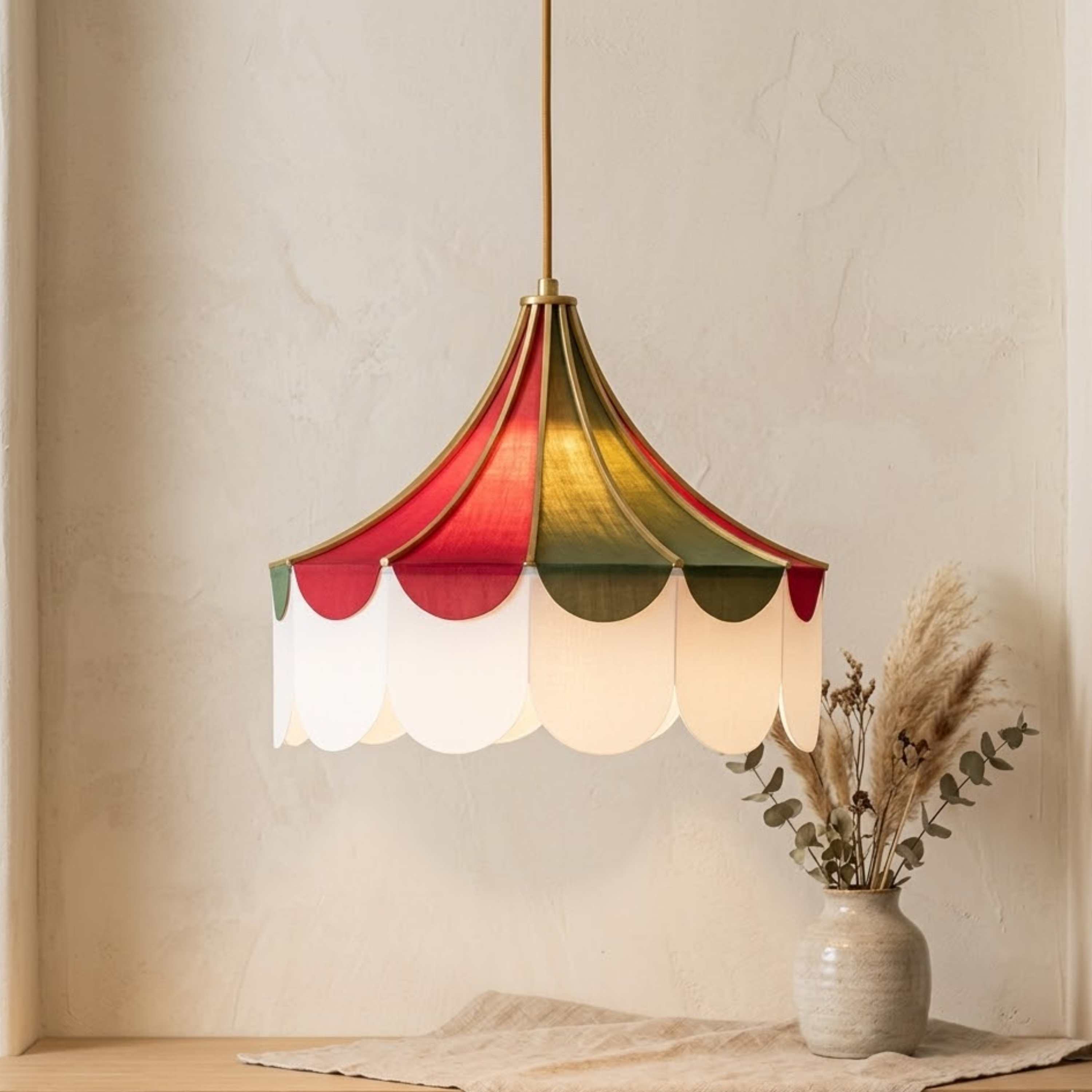 Moderne Minimalistische LED Pendelleuchte mit Farbenfrohem Stoff Design
