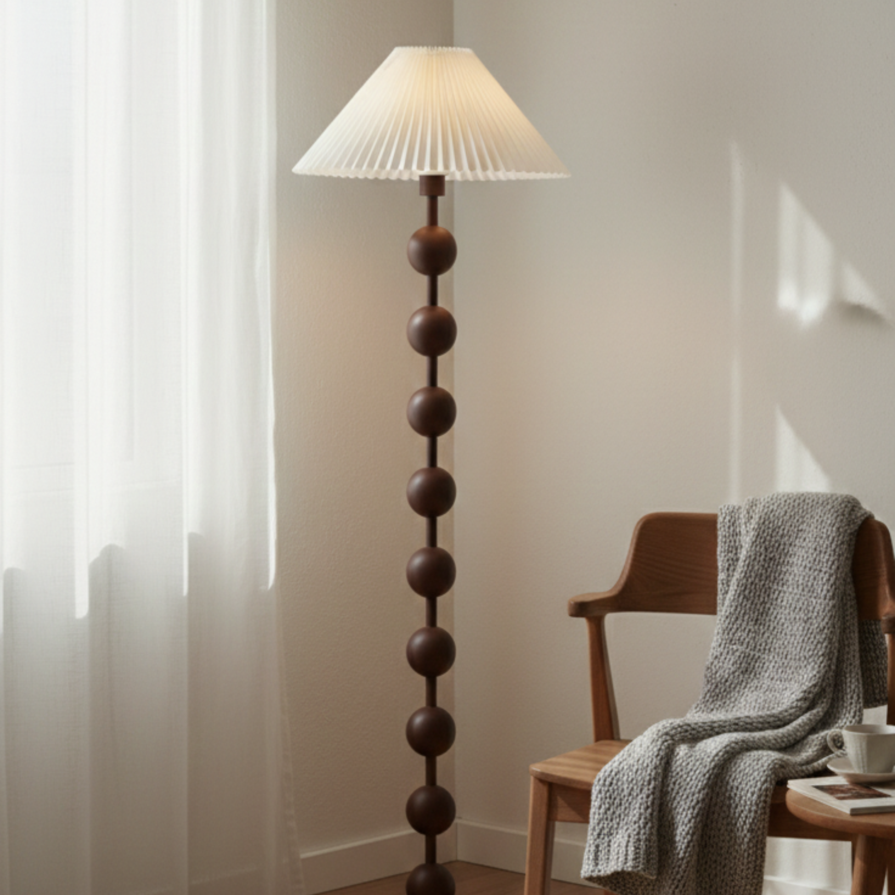 Amerikanische Walnuss Vintage Stehlampe