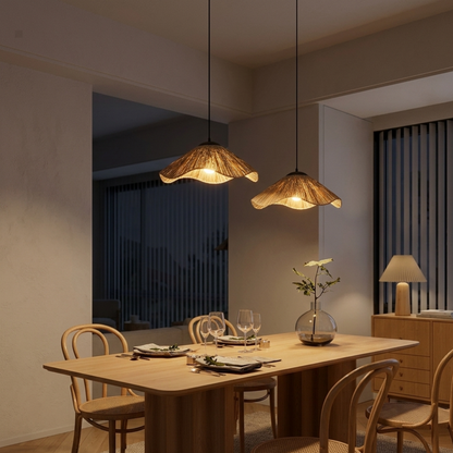 Chinesische Rattan Pendelleuchte im Strohhut Design